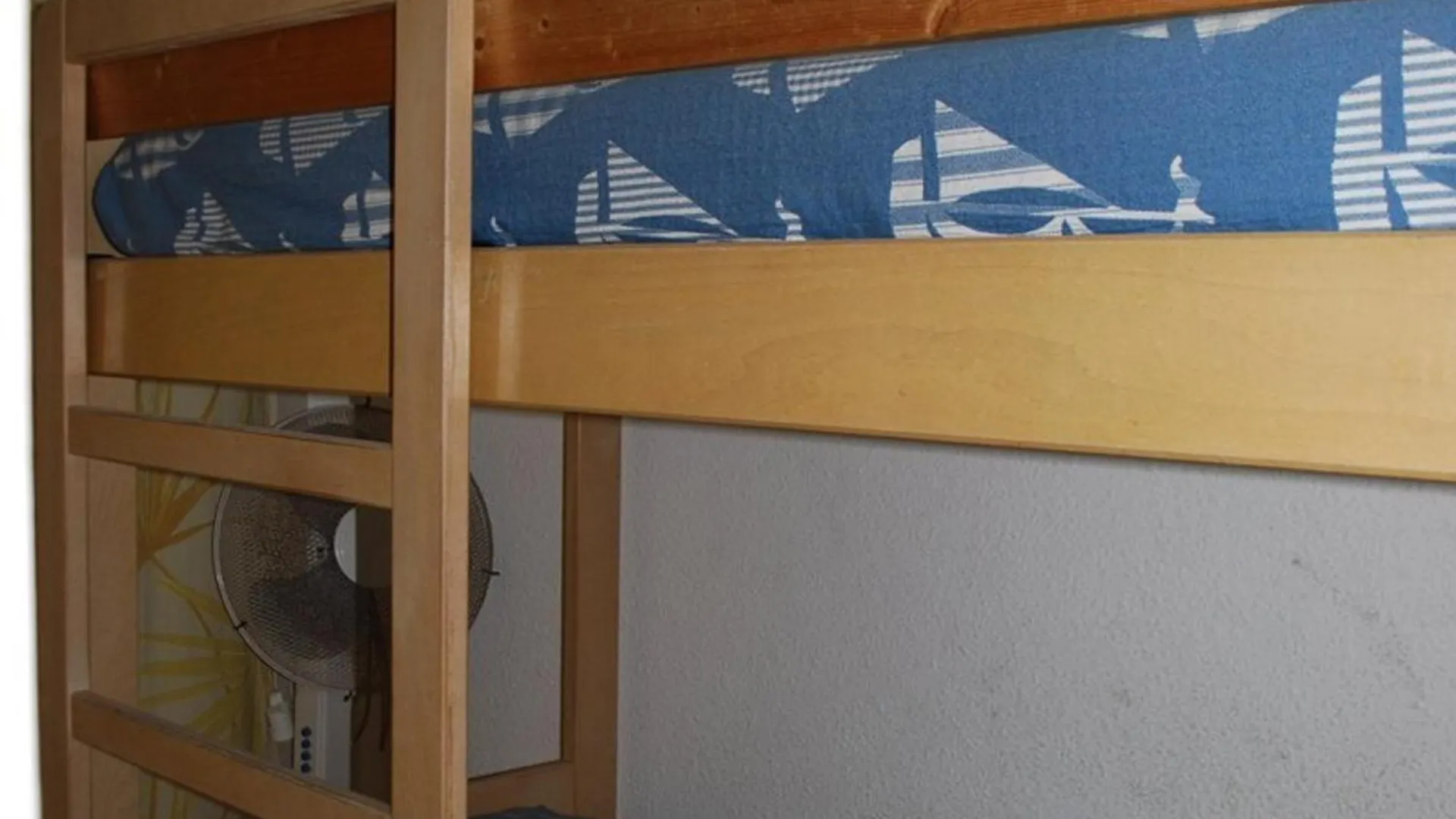 Apartment Le Lavandou T2 Cabine 4 Personnes, A 10M De La Plage Avec Parking - Fr-1-803-90